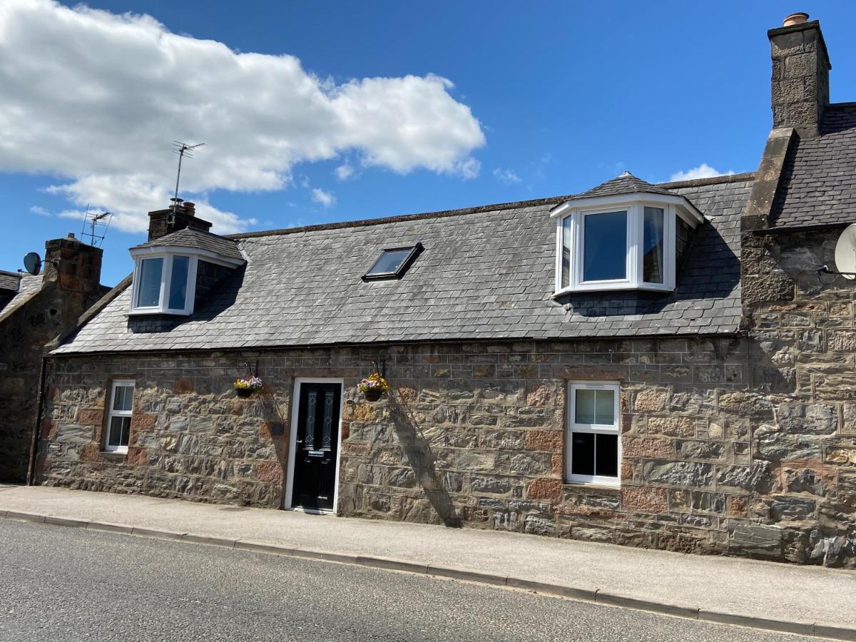 Islas Cottage, A Home In The Heart Of Speyside 더프타운 외부 사진